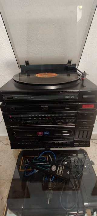 Equipo de música vintage.