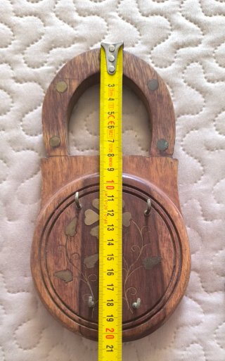 Colgador Madera Artesanal Candado