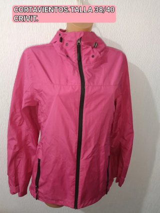 Cortavientos Crivit fucsia Talla 38/40
