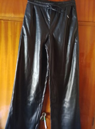 Pantalones negros de Zara sin estrenar