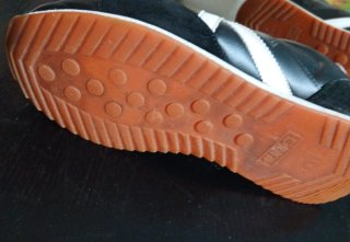Zapatillas Munich Talla 43 Negras y Blancas
