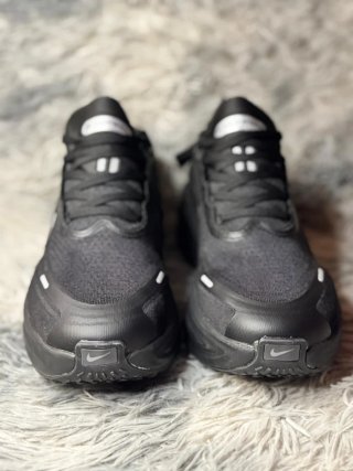 Nike Zoom Vomero Plus nere 42.5