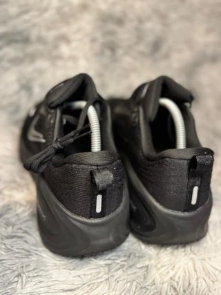 Nike Zoom Vomero Plus nere 42.5