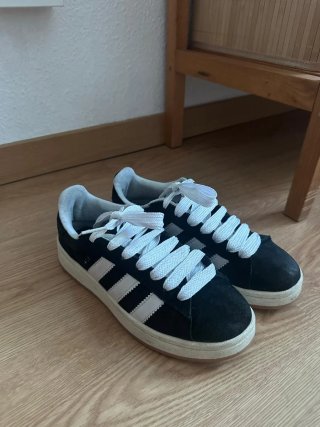 Adidas Campus Negras y Blancas