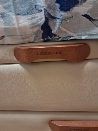 Cama nido con canapé y cabecero de forja.