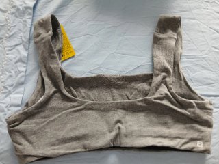 Top deportivo gris Decathlon. Talla L