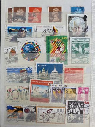 Francobolli del mondo