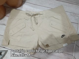 Pantalones cortos cargo Nike beige talla M
