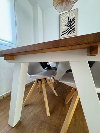 Mesa comedor extensible + 4 sillas