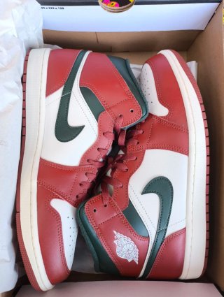 Nike Jordan 1 Mid Talla 44.5 Eur.