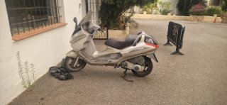 Piaggio 125 CC X8 para arreglar o piezas