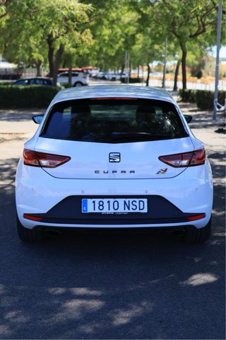 SEAT Leon cupra 2015