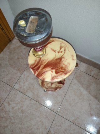 Cenicero de pie con mesa vintage Años 60