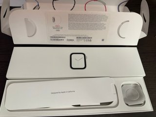 Apple Watch Series 4 44mm GPS + Cellular