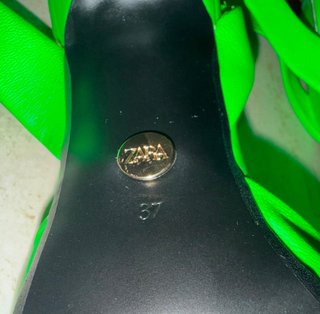 Zapatos de tacón Stiletto verde fosforito