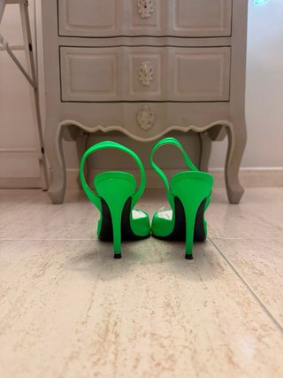 Zapatos de tacón Stiletto verde fosforito