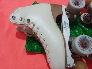 Pattini artistici Marca Edea