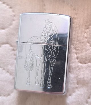 Mechero Zippo Caballo año 2000