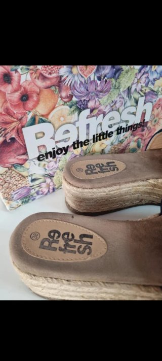 Sandalias Refresh cuña azul marino