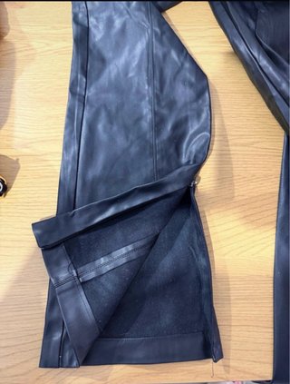 Conjunto Top Blanco y Pantalón Negro