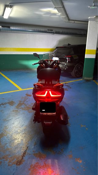MITT GT MAX 300 Scooter Negra y Naranja