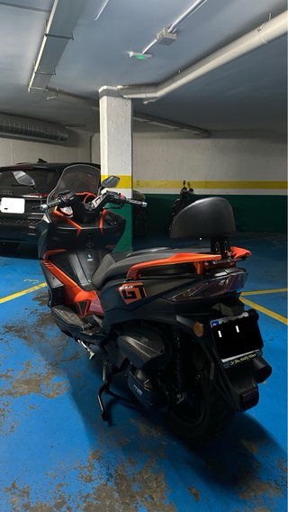 MITT GT MAX 300 Scooter Negra y Naranja