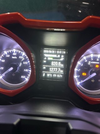 MITT GT MAX 300 Scooter Negra y Naranja