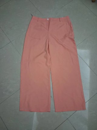 Pantaloni arancioni ampi
