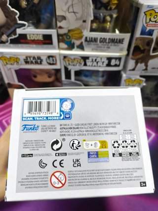 Funko Pop! Blue Beetle 1406 DC Comics *Glows*