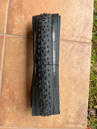 Cubierta Ciclocross Hutchinson TORO CX 700x33