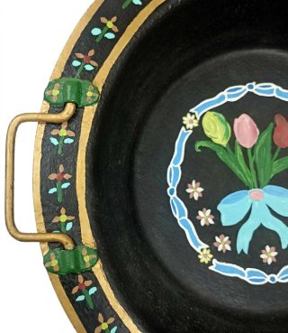 Brasero pintado a mano con flores