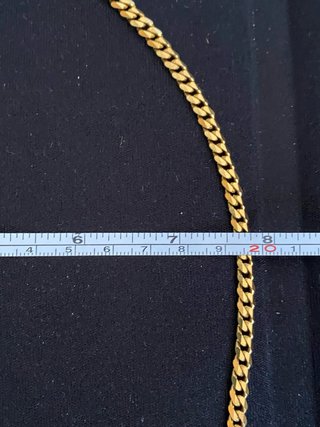 Collar Cadena Barbada Cubano Plano Dorado.