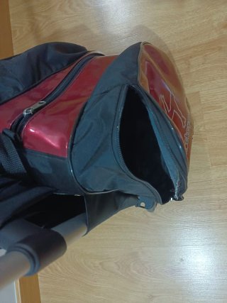 Maleta de ruedas para  patín artistico.