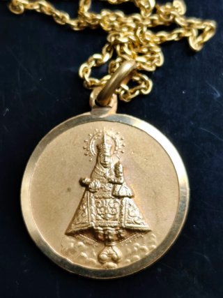 Cadena 50cm con Medalla La Santina