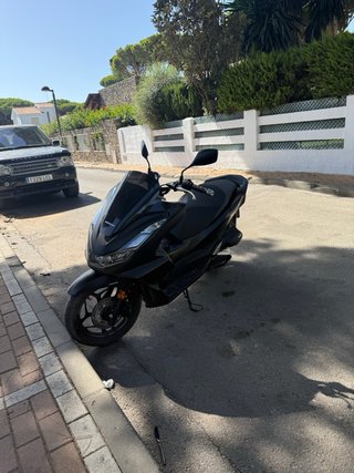 Honda PCX Negra - Cambio por Moto Enduro/Cross