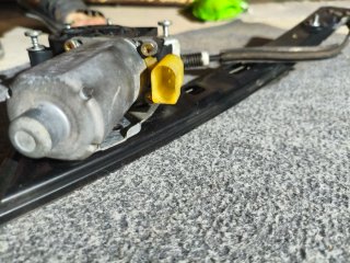 Elevalunas Delantero Izquierdo E46