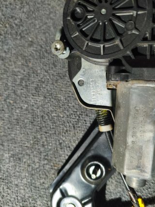 Elevalunas Delantero Izquierdo E46