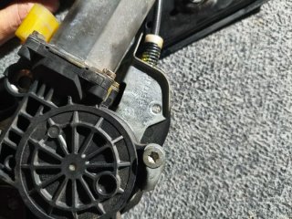 Elevalunas Delantero Izquierdo E46