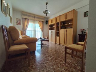 Se vende piso cerca del Vial