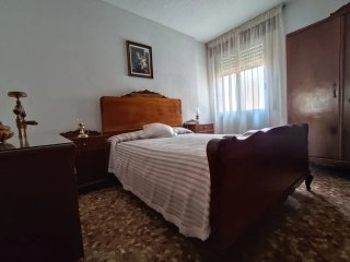 Se vende piso cerca del Vial