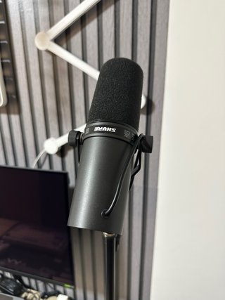 Microfone profissional de estúdio Shure SM7B