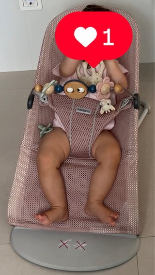 Hamaca BabyBjörn y arco de juego de madera