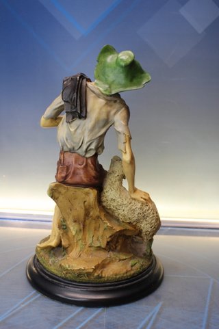 Reproducción en resina de figura “Pastor” de Giuseppe Armani, Capodimonte.