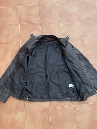 Chaqueta polipiel marrón