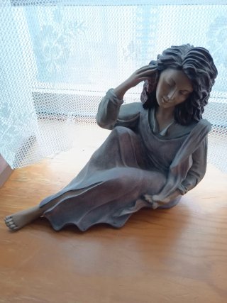 Figura de porcelana Elisa
