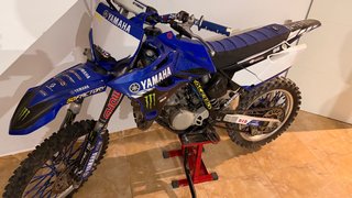 Yamaha YZ 85 Motocross Azul y Blanca