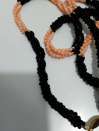 Collana torchon onice e sfere rosa corallo