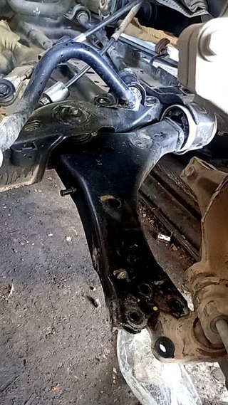 BRAZO SUSPENSION DELANTERO IZQUIERDO Land Rover Discovery Sport (02.2015->)