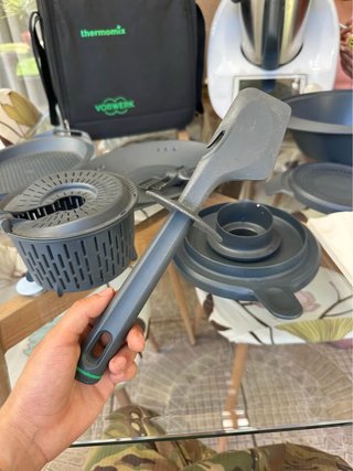 Thermomix TM6 + Accesorios + Bol