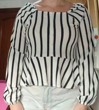 Blusa marinera rayas blancas y negras